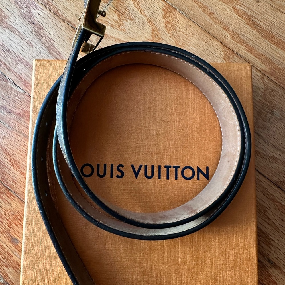 LV belt monogram